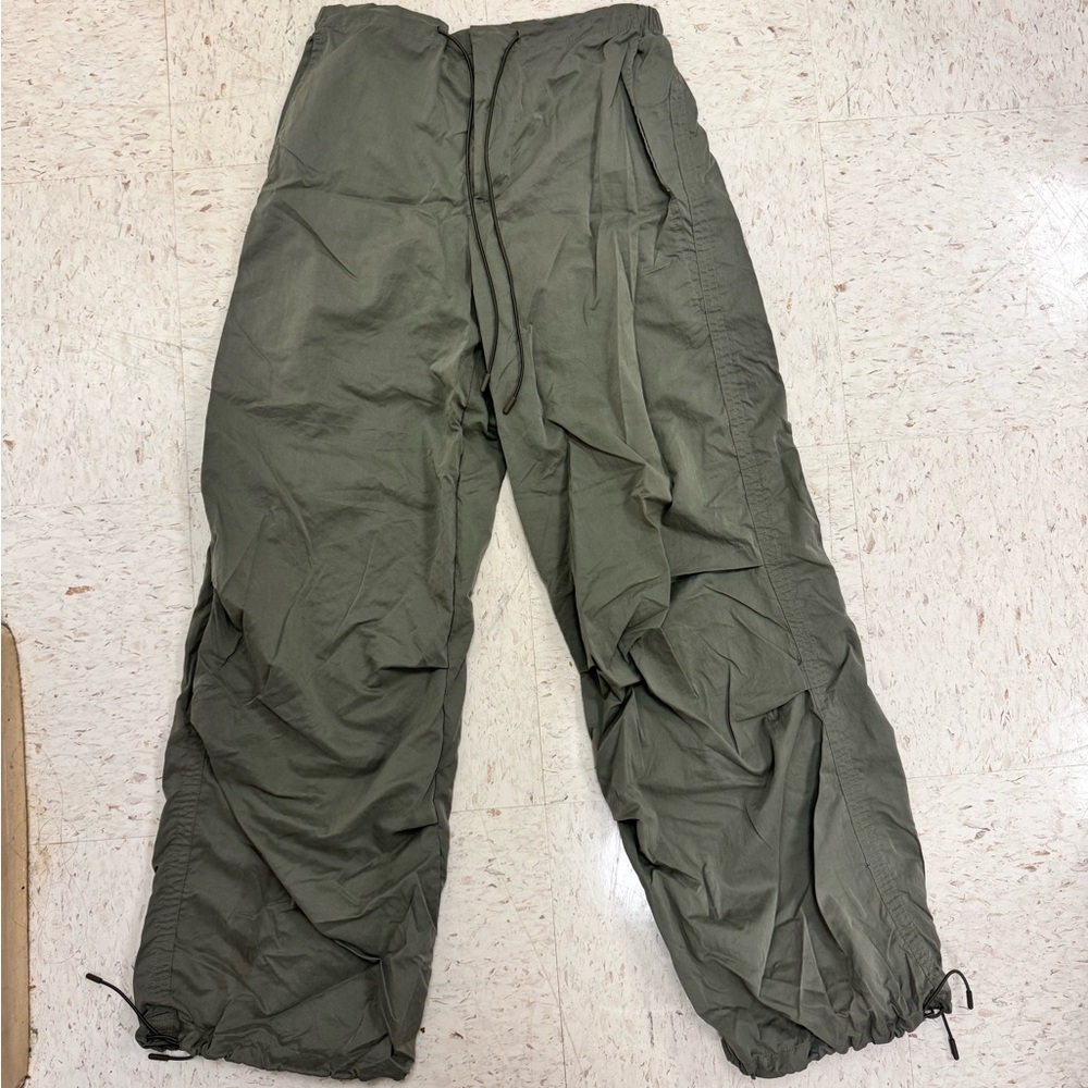 parachute pants